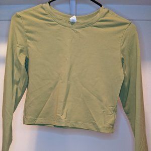 Paragon Fitwear Long-sleeved Columbia Crop Top in Green Sz M